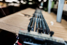 Load image into Gallery viewer, recasens-thread